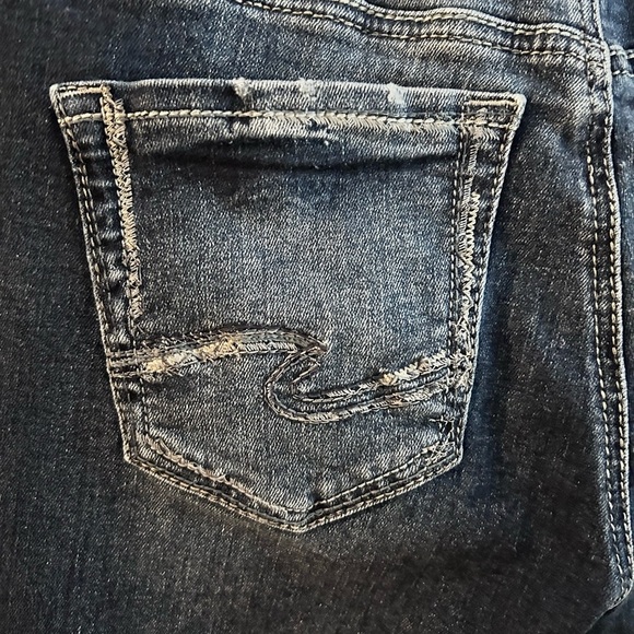 Silver Jeans Mid Rise Bootcut Jeans Women’s - Picture 8 of 8